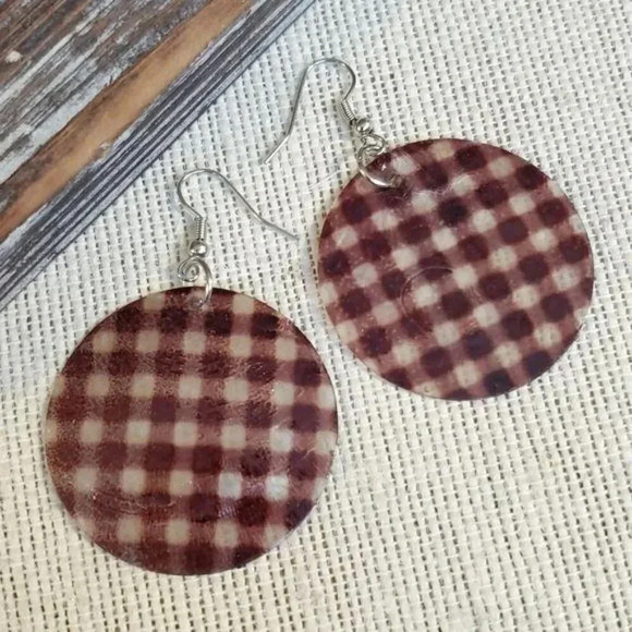 Capiz Shell Earrings White Black Checked - Picture 1 of 2